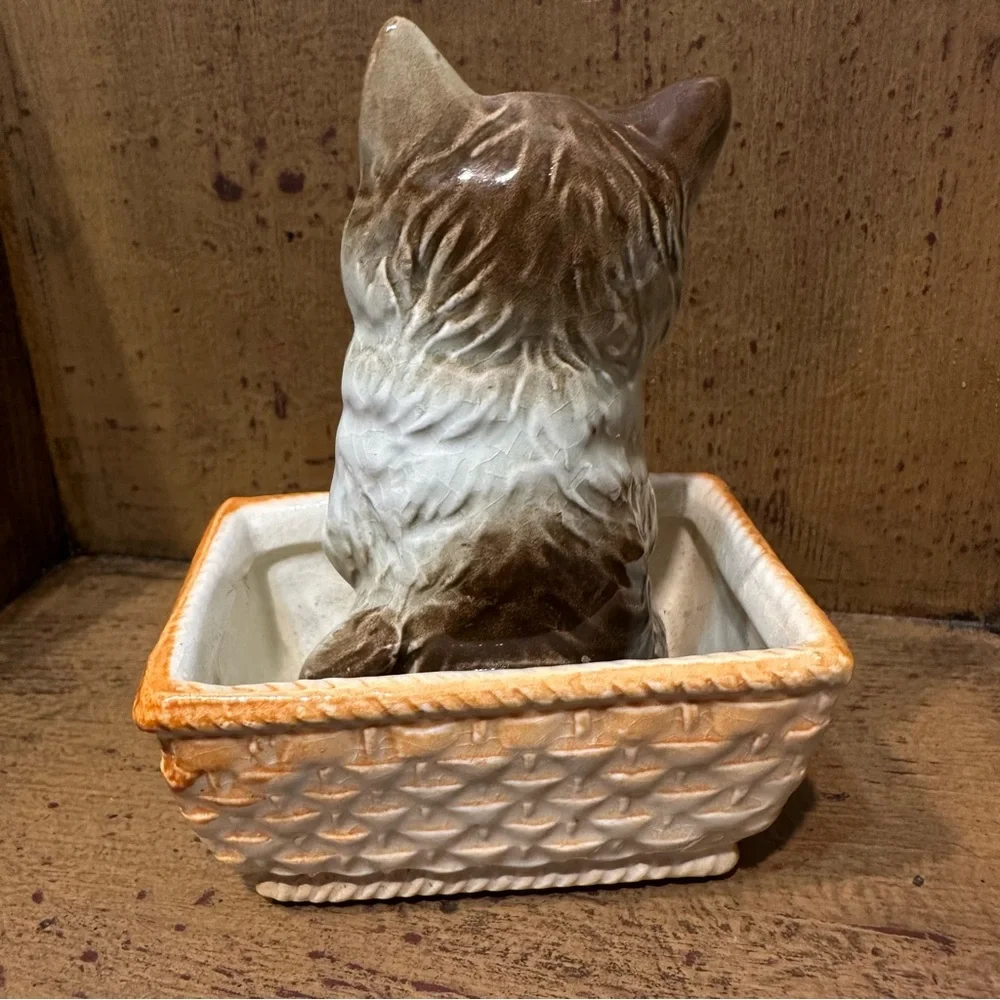 N/A charming ceramic